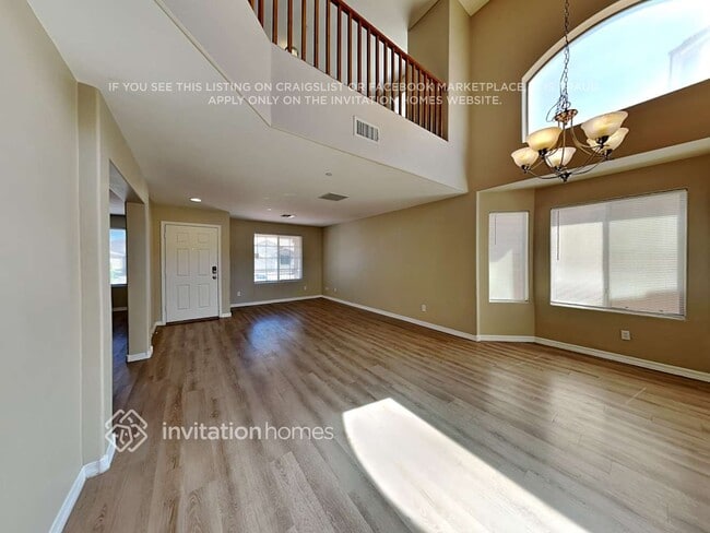 Building Photo - 12533 W Winslow Ave
