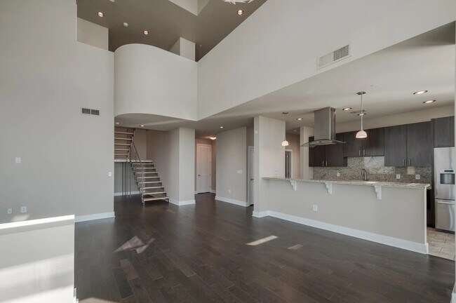 Foto del edificio - Luxury Meets Location – Prime 1 Bed Near Hermann Park