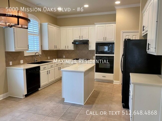 Building Photo - 5000 Mission Oaks Blvd