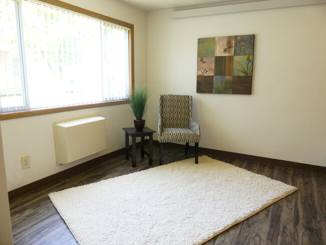 Building Photo - Lakeview Terrace Apartments