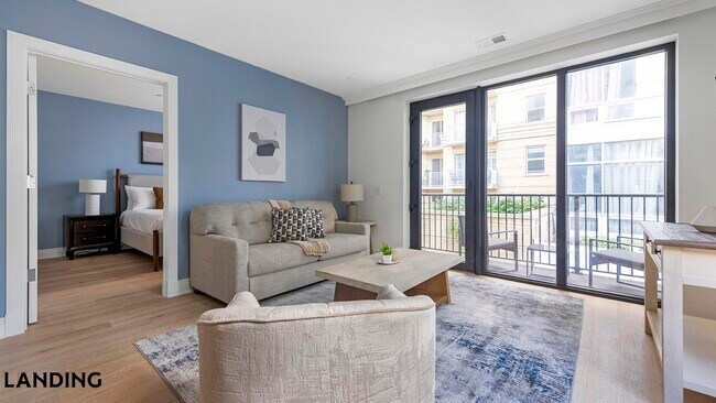 Building Photo - 1128 10th St NW