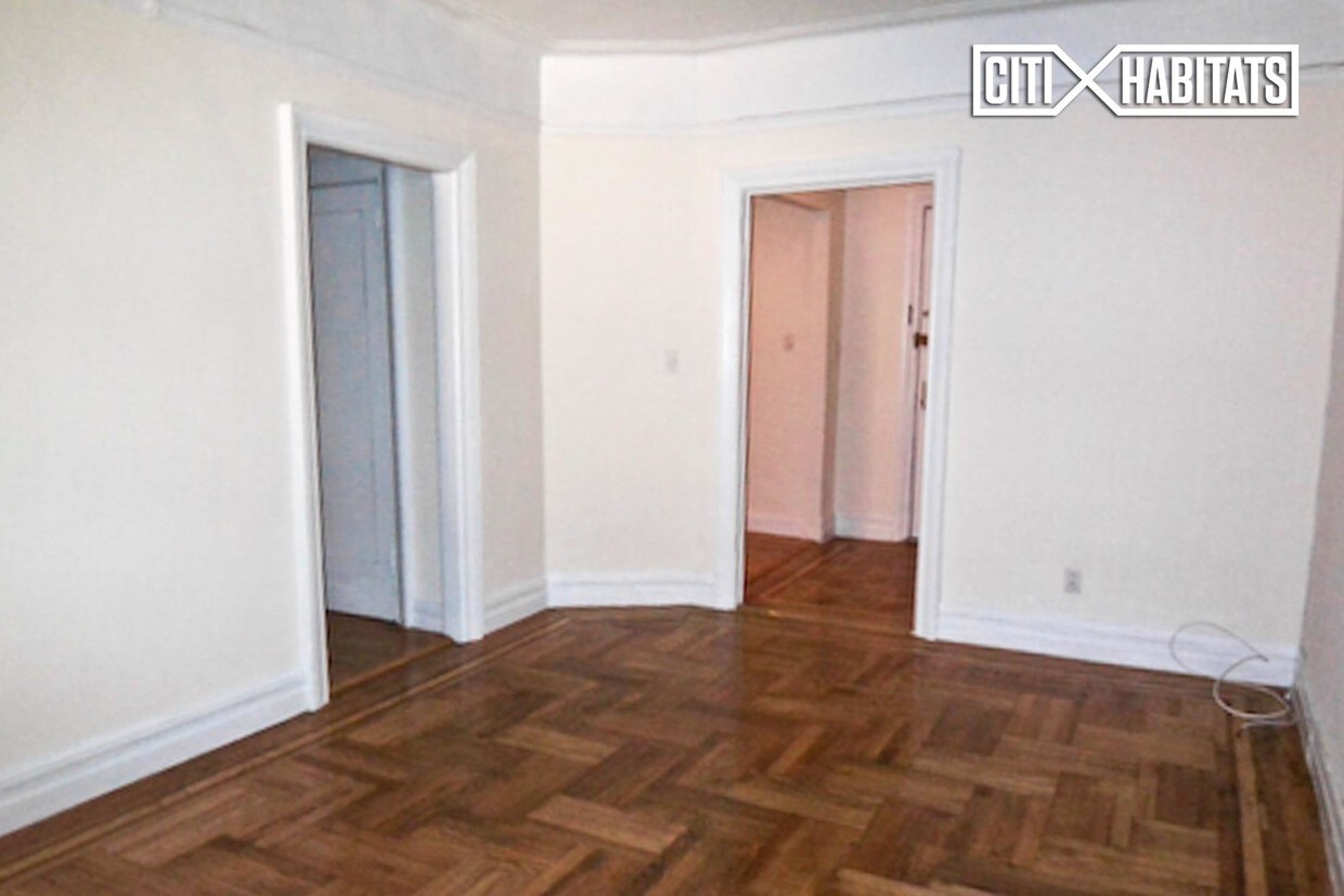 Foto del edificio - 5025 Broadway