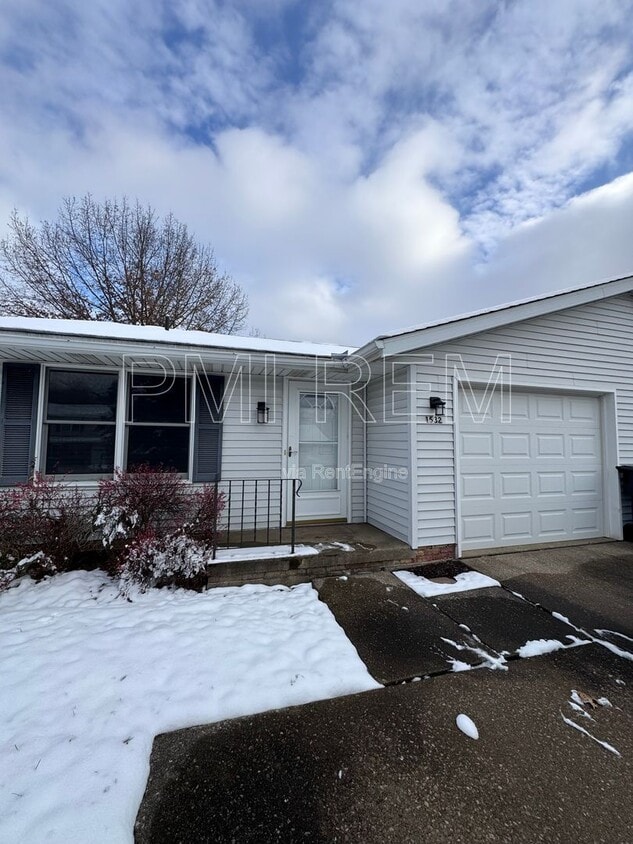 Foto principal - 1532 Lupe Ave NW