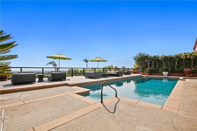 Building Photo - 22872 Via Cordova