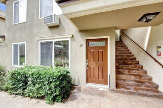 Building Photo - 792 Avocado Ave