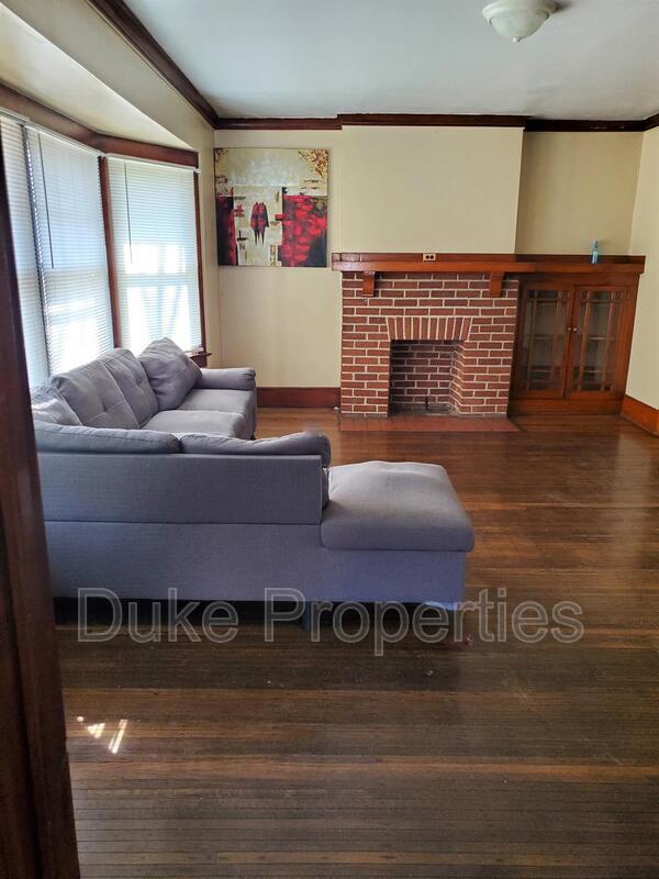 Building Photo - 7 Iroquois St