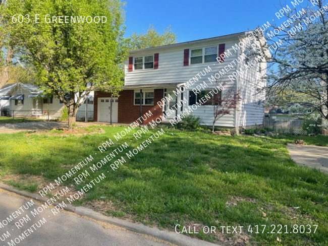 Building Photo - MIDTOWN 4BED/1.5BATH COZY HOME READY FOR YOU