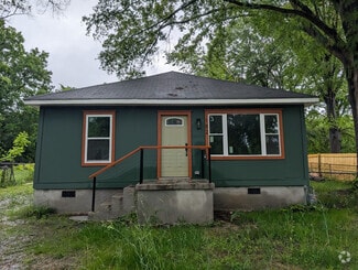 Building Photo - Room in House on Dixon Cir