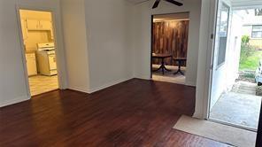 Foto del edificio - 3527 S Ewing Ave