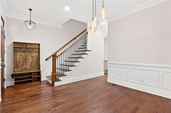 Foto del edificio - 841 Inman Vlg Pkwy NE