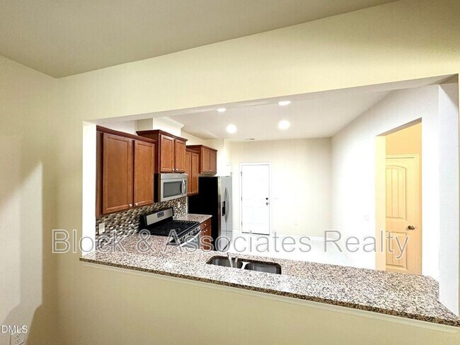 Building Photo - 117 Olivet Loop