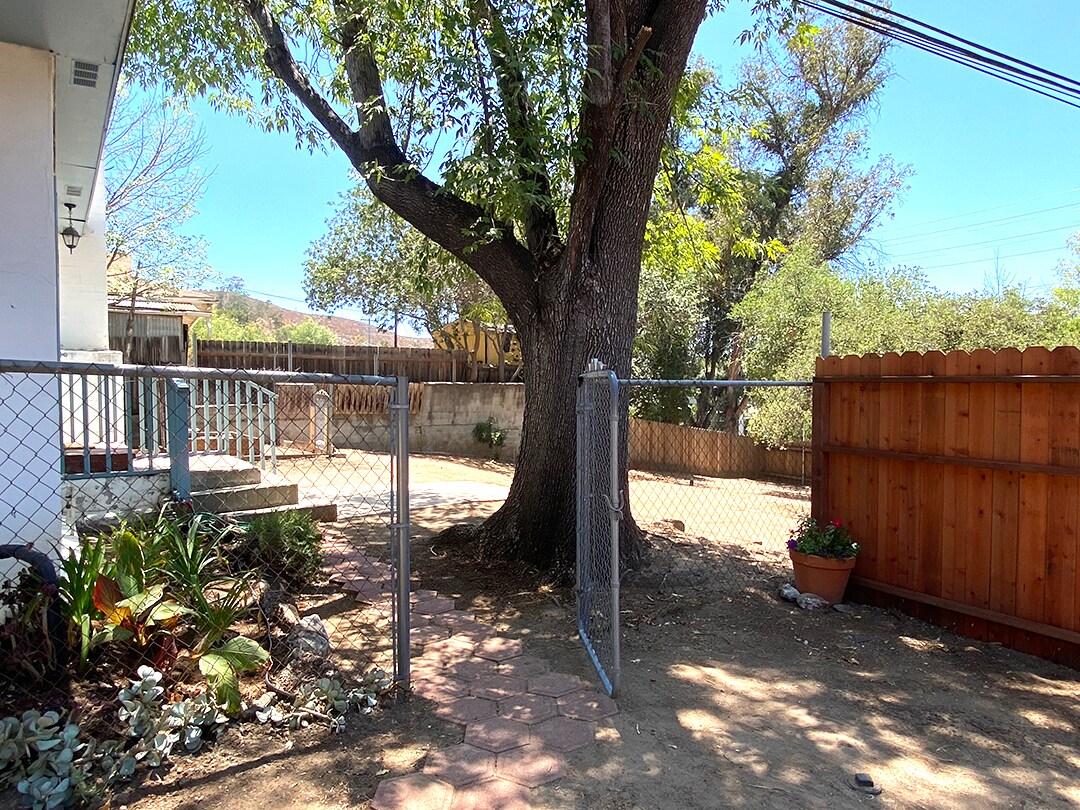 9900 Sunland Blvd, Sunland, CA 91040 House Rental in Sunland, CA