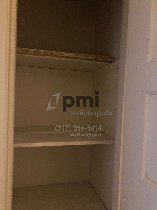 Foto del edificio - 406 N Delaware St