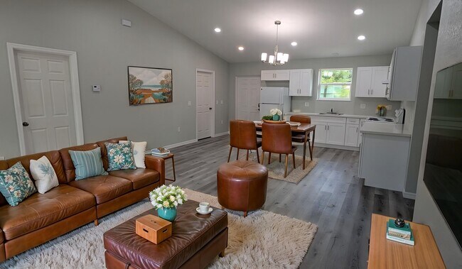 Foto del edificio - 8168 Juniper Rd