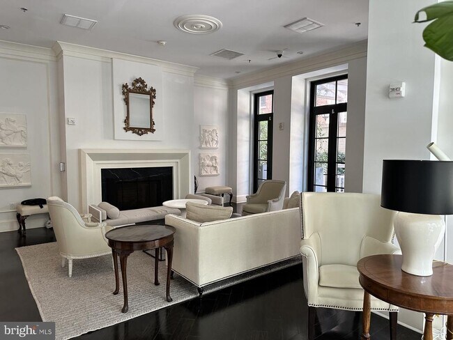 Foto del edificio - 1011 M St NW