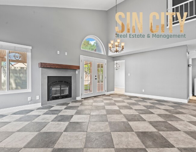 Building Photo - "Charming 3-Bed Oasis in Henderson with 2....