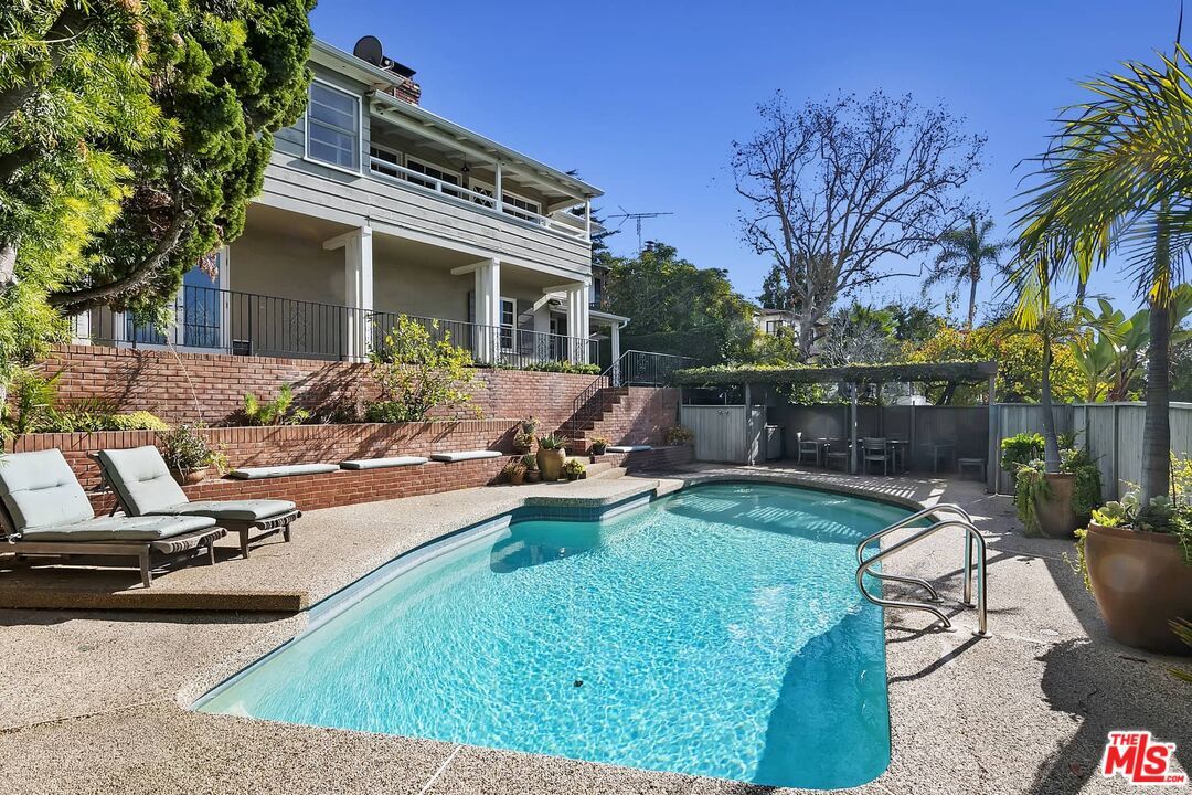 Foto principal - 2661 Lake View Terrace E