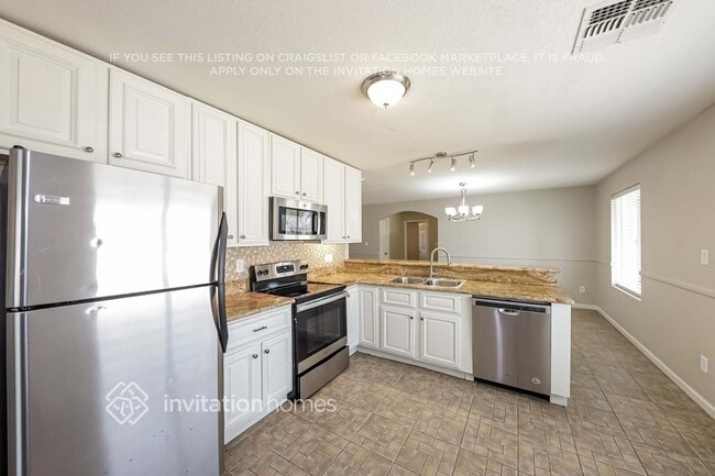 Building Photo - 601 W Oraibi Dr