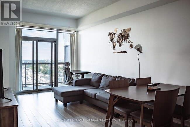 Building Photo - 1603 Eglinton Ave W