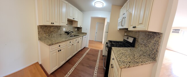 Foto del edificio - 8974 N Western Ave