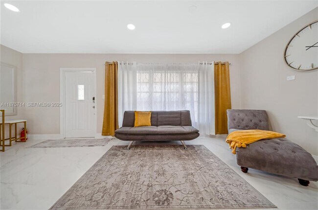 Foto del edificio - 241 Oceanic Ave