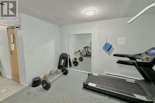 Building Photo - 1106-1106 Jalna Blvd