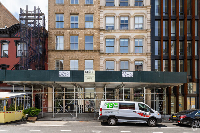 Building Photo - 27-29 Great Jones St