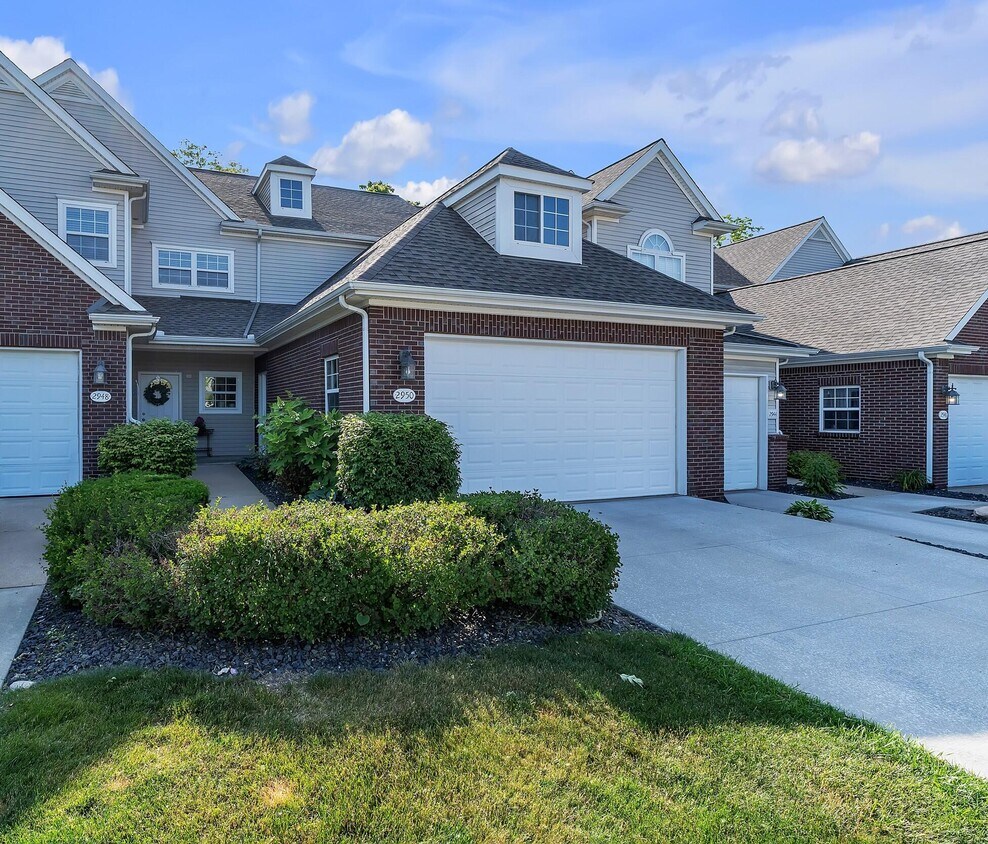 Foto principal - 2950 Hunley Dr