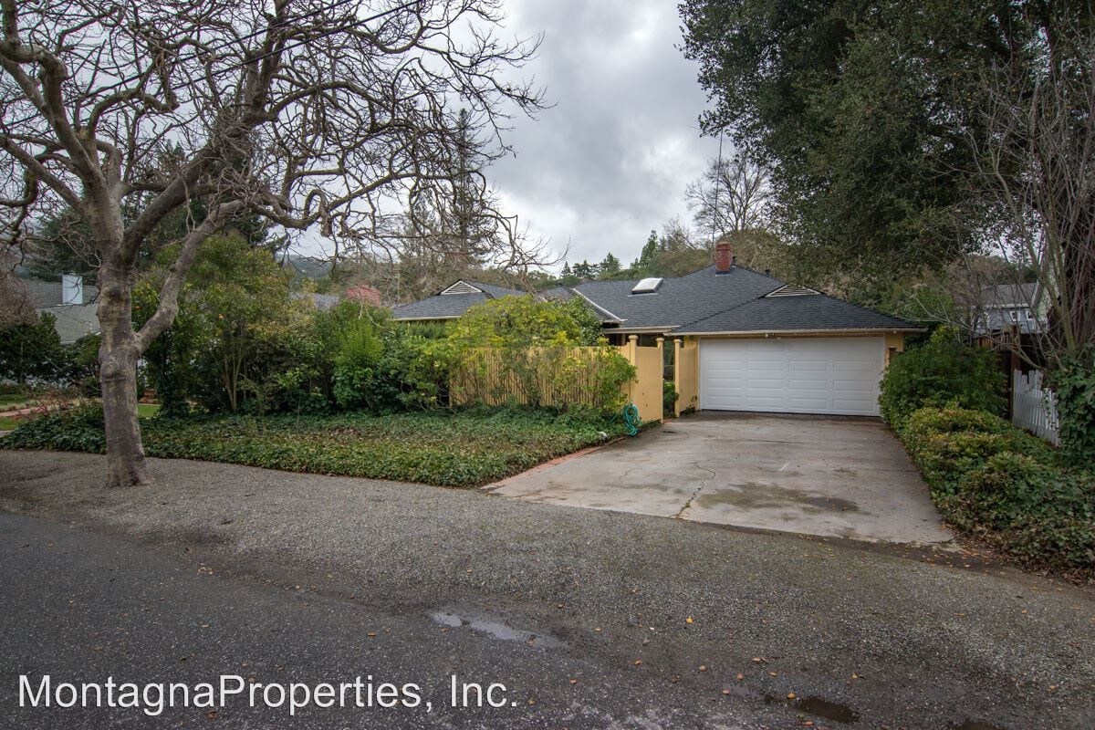 3 br, 1.5 bath House 60 Fillmer Avenue House Rental in Los Gatos