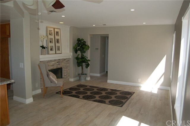 Foto del edificio - 16289 W Sun Canyon St