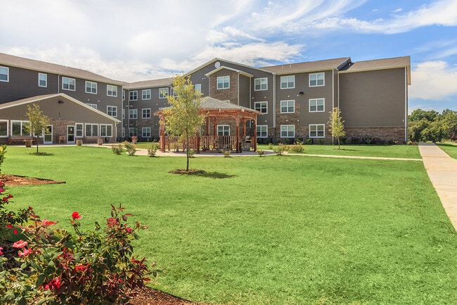 Building Photo - Hunter's Chase Senior Apartments (55+ Only)