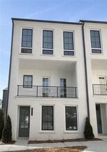 Building Photo - 2640 Mackintosh Ct