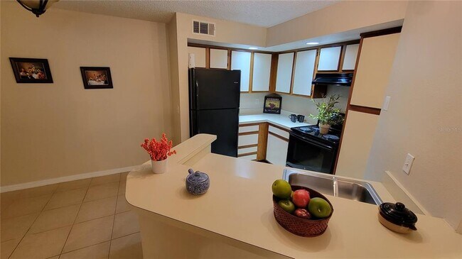 Foto del edificio - 5785 Gatlin Ave