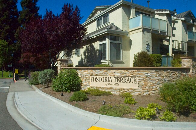 Foto del edificio - 2072 Fostoria Cir