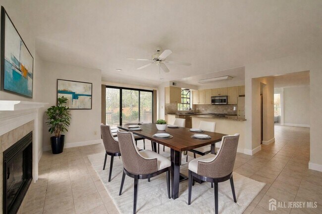 Foto del edificio - 470 Sayre Dr