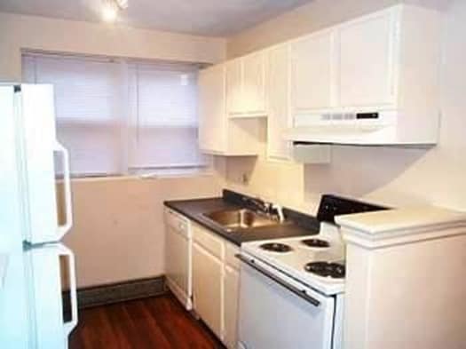 Foto del edificio - 388 Highland Ave