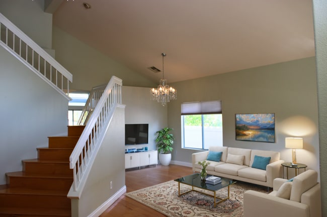 Building Photo - 1287 Sunglow Dr