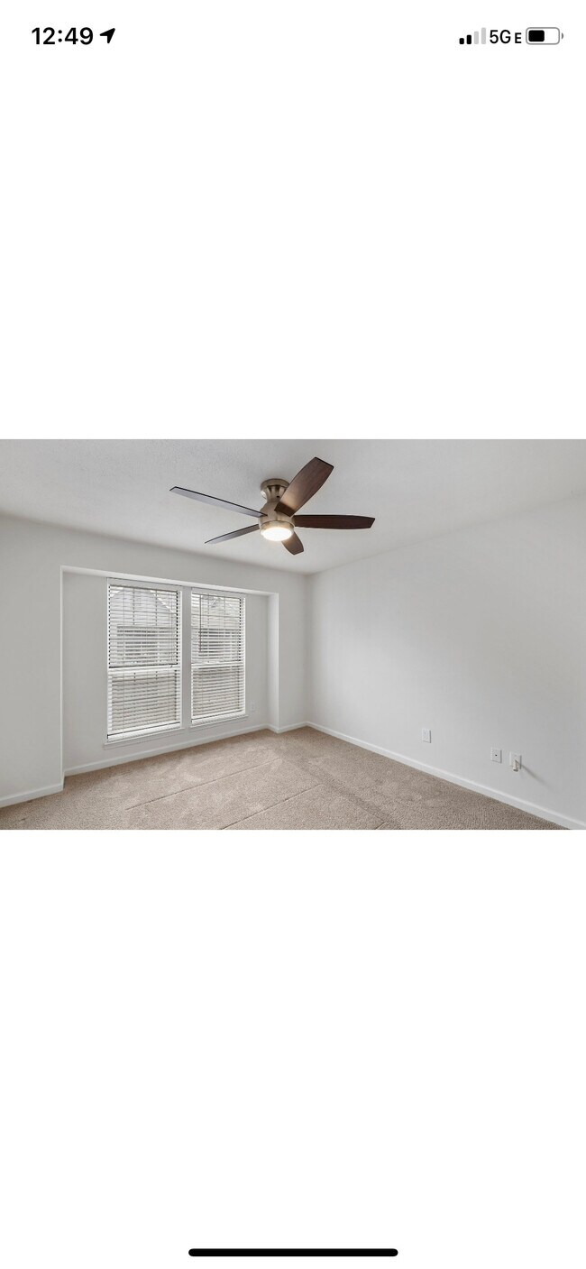 Building Photo - 639 Granville Ct