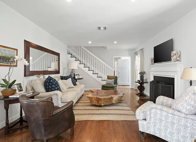 Building Photo - 13014 Brentwood Terrace