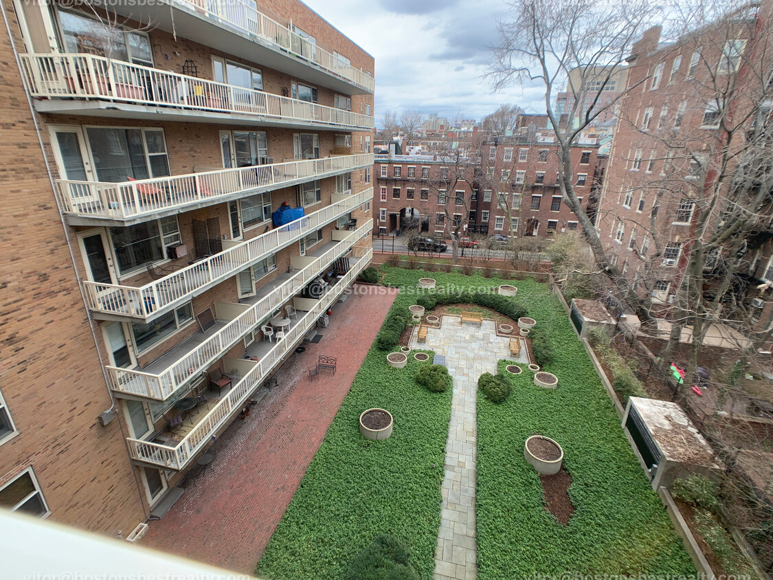 Primary Photo - 145 Pinckney St