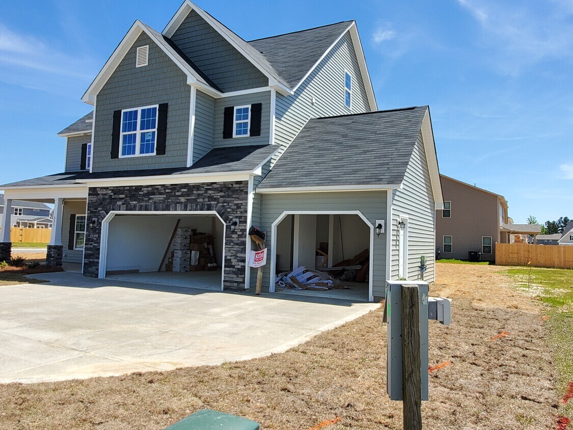 Foto principal - 331 Weston Woods St
