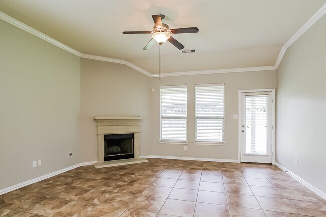 Foto del edificio - 24462 Sundance Spring Dr