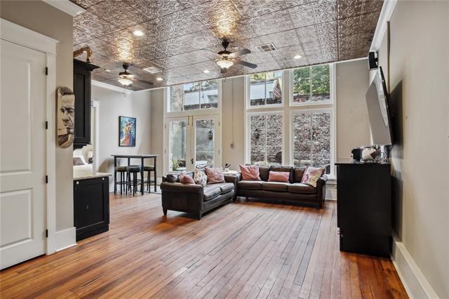 Building Photo - 216 Chartres St