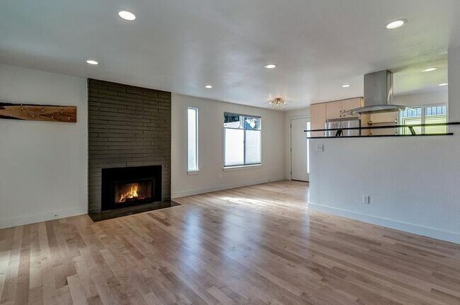 Foto del edificio - 7325 NE Halsey St