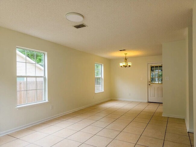 Foto del edificio - 2708 Oak Park Ct