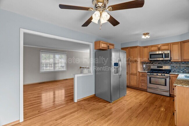 Foto del edificio - 12464 Glengate Dr