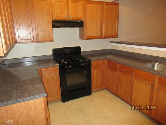 Foto del edificio - 2537 Walden Lake Dr