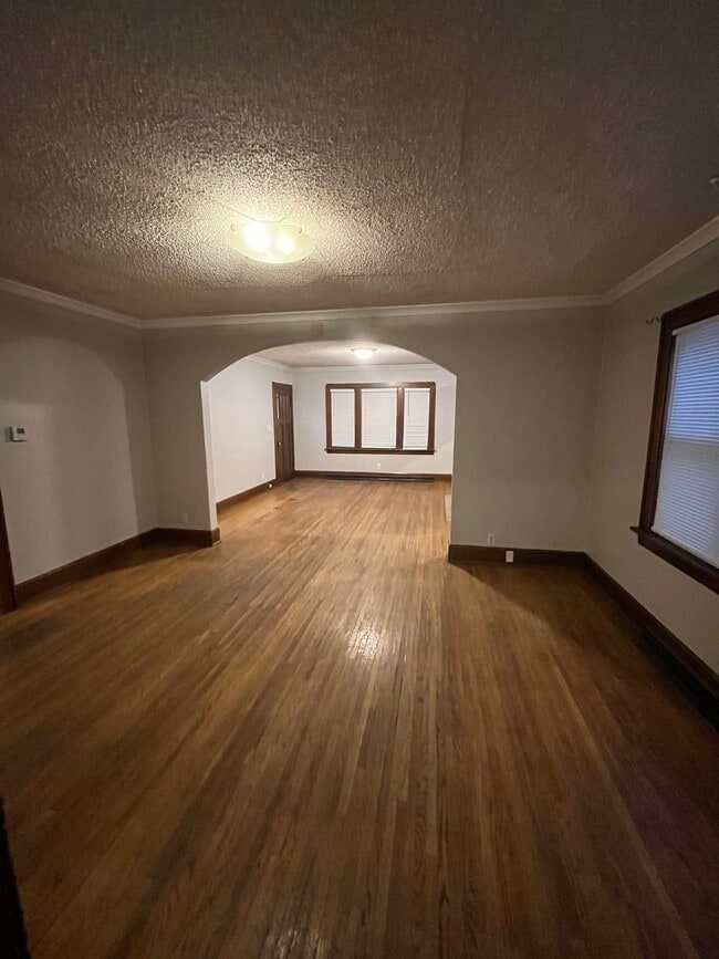 Foto del edificio - 3 bedroom home available in Rockford