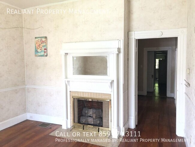 Building Photo - UK STUDENTS WELCOME! 5 Bedrooms, 2 Full Ba...