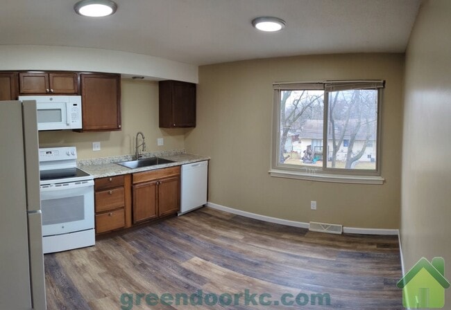 Building Photo - 9136 W 78th St